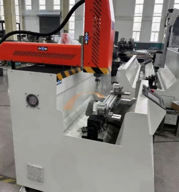 Centru de prelucrare CNC de precizie de 800 mm de rigiditate ridicată pentru profile industriale din aluminiu cu secțiuni mari