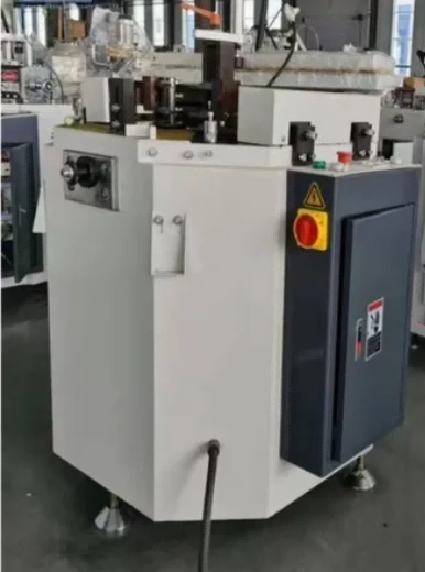 Mașină de combinare a colțurilor cu profil din aluminiu hidraulic cu un singur cap (înălțime de sertizare de 100 mm)